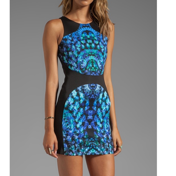 Endless Dress - Picture 3 of 3